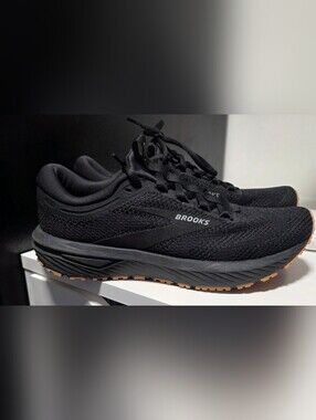 Brooks Women's Revel 7 Black Athletic Running Shoes Size 7.5